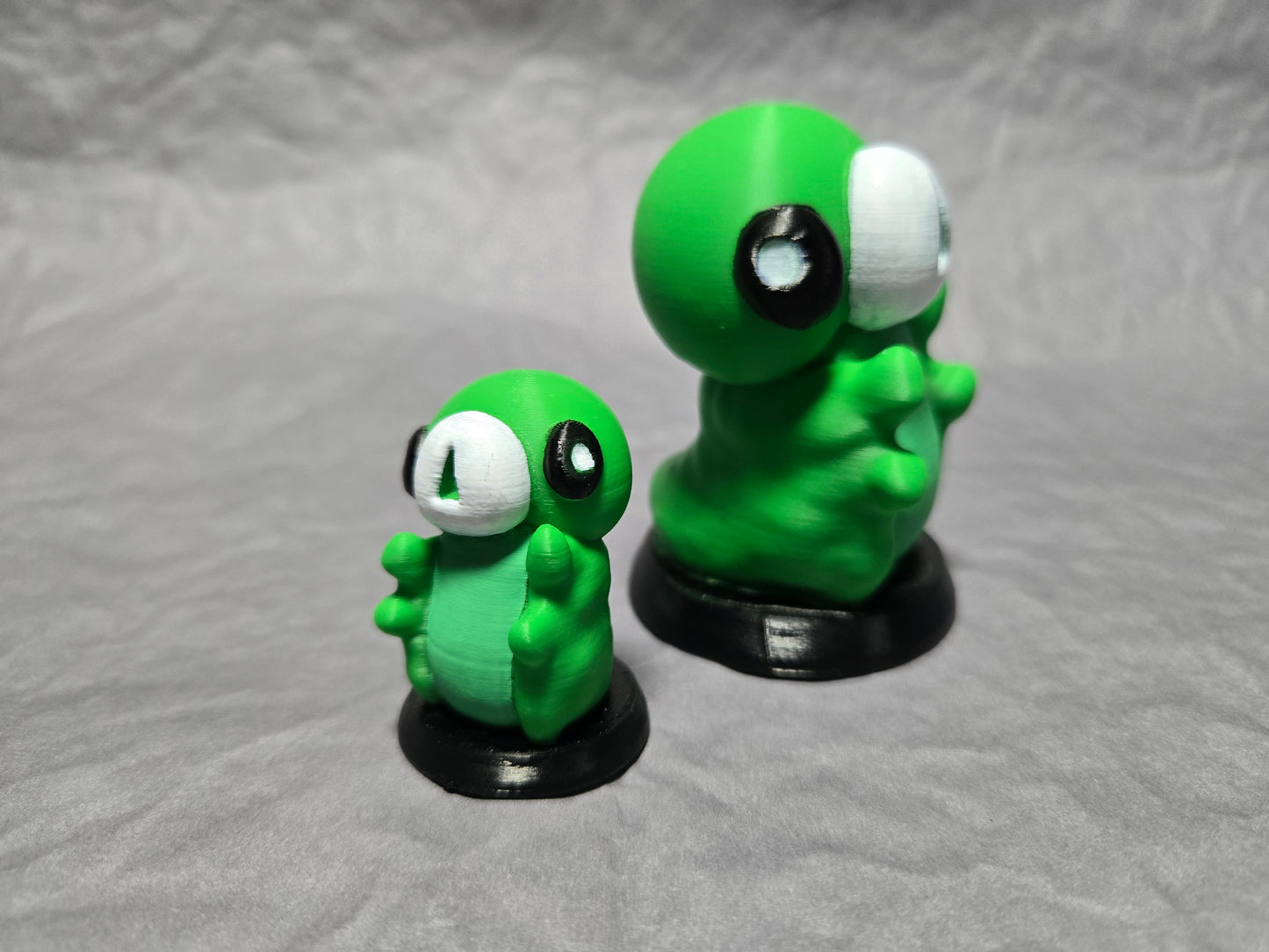 3D printed Hollow Knight cute little worm desktop decoration ornament