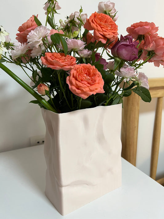 3D printed modern style vase with creases texture diy made