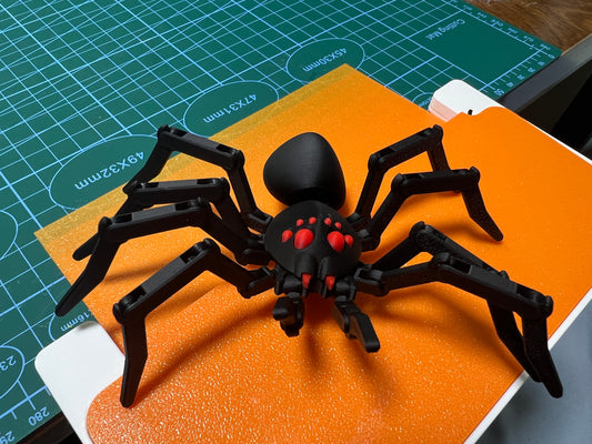3D printed Halloween red-eyed spider joint movable DIY made