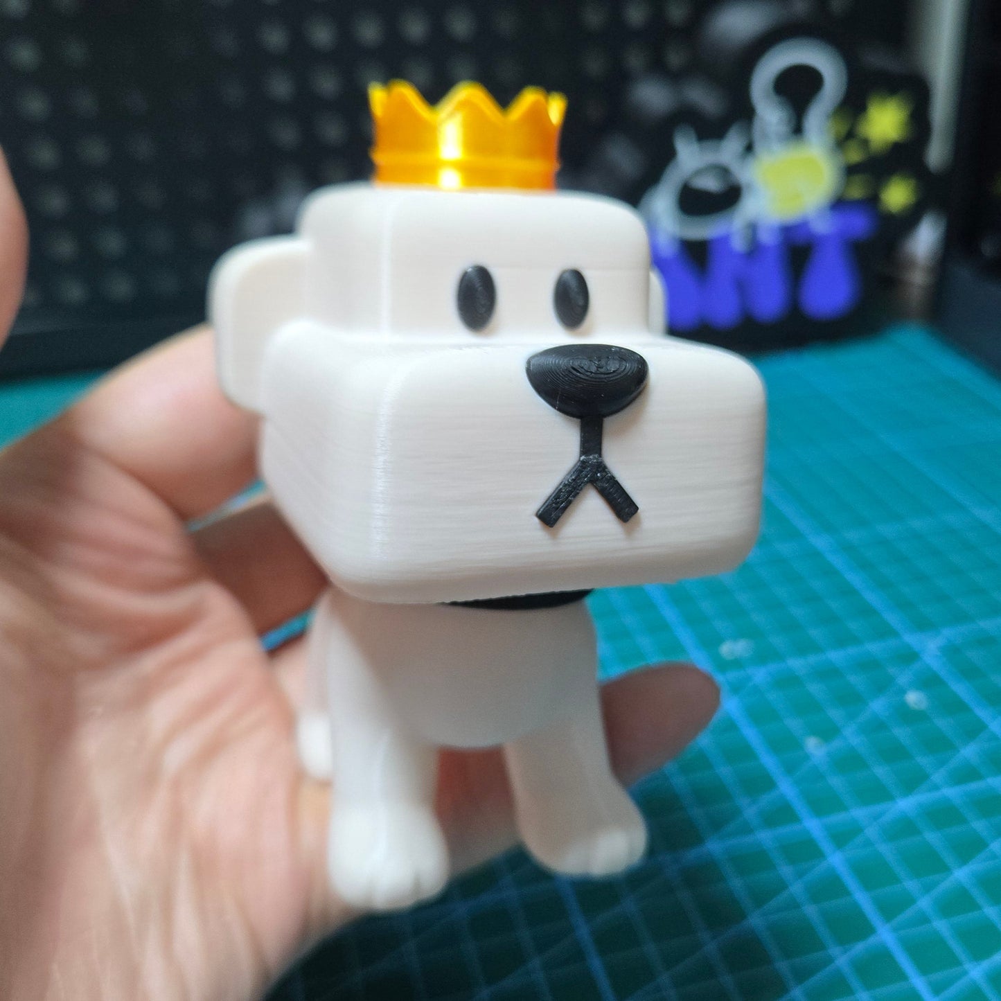 3D Printed Cube Puppy Figure with Movable Head and golden Crowns