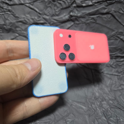 3D printed iPhone 17 Pro miniature model decompression magnetic toy