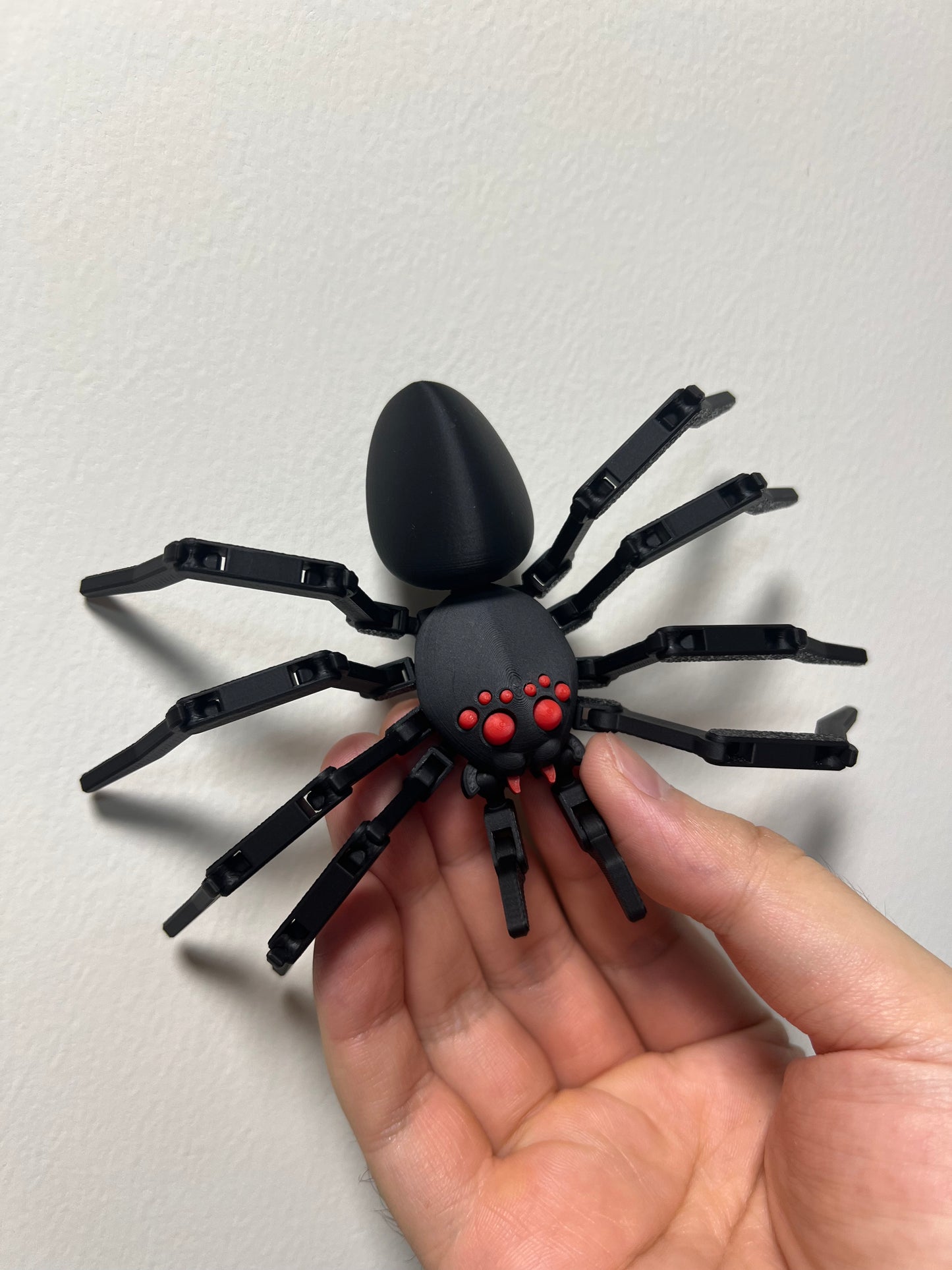 3D printed Halloween red-eyed spider joint movable DIY made