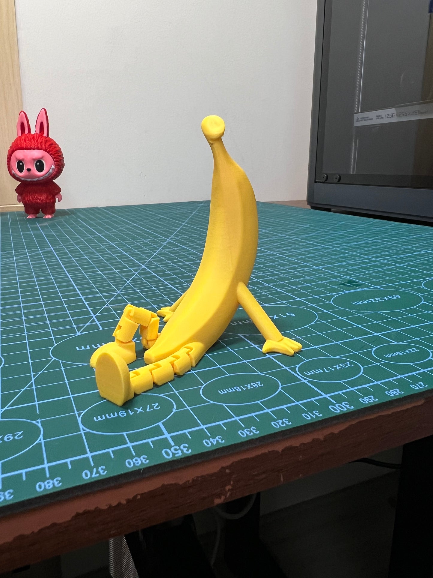 3D printed banana buddy movable joints DIY made funny partner