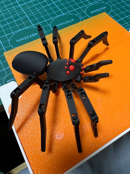 3D printed Halloween red-eyed spider joint movable DIY made