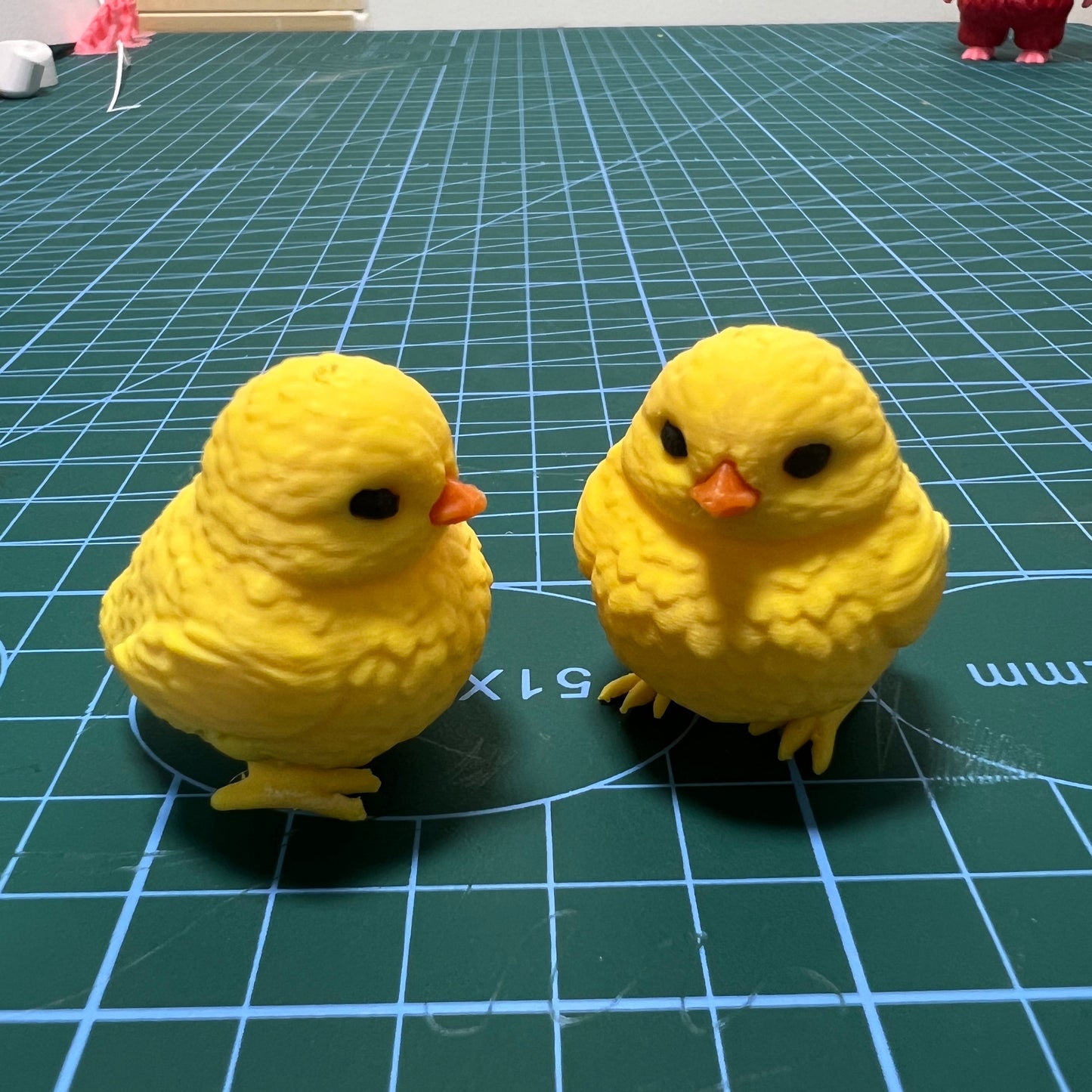 3D printed cute chick with movable joints DIY made