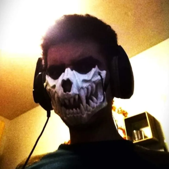 Halloween skull mask BONE ROAR